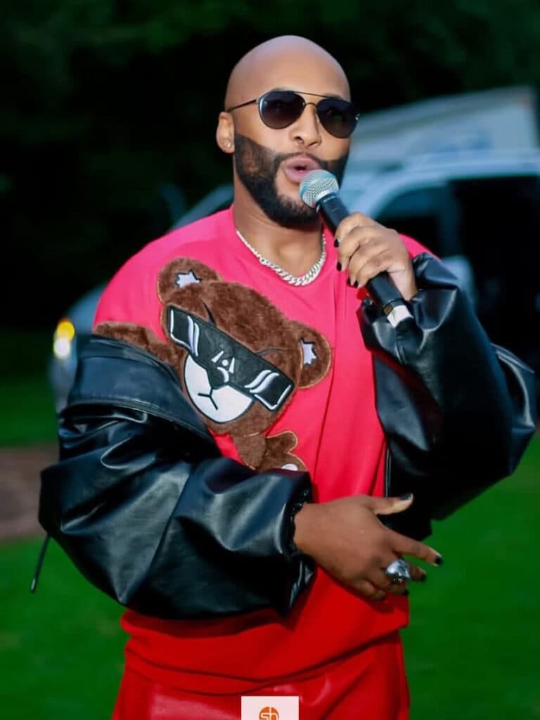 When Love Hurts, Vusi Nova Answers with “Phendula”