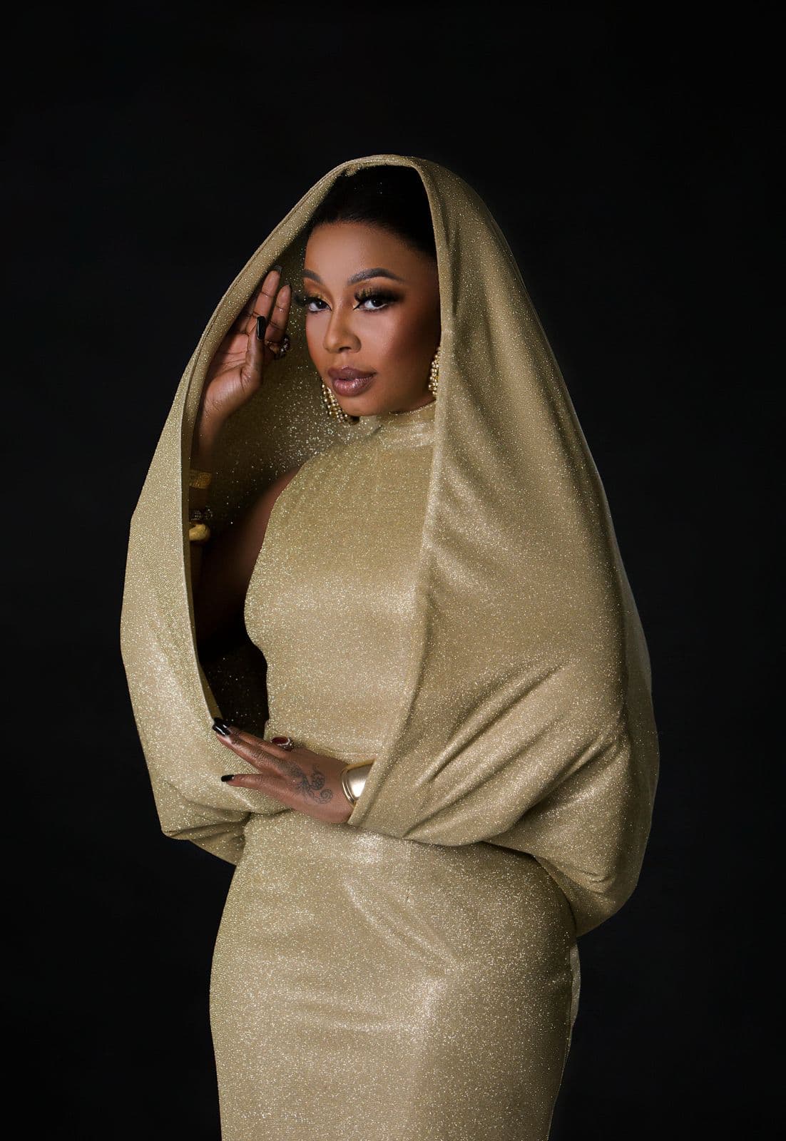 KELLY KHUMALO RETURNS WITH NEW SINGLE ‘MERRY GO ROUND’