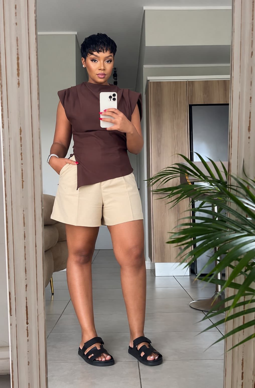 Chic Home Mirror Selfie